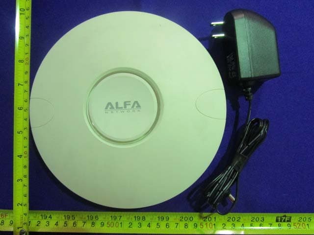 Concurrent Dual-Radios 2.4GHz+5GHz MIMO AP/CPE - FCC ID 2AB87934 - Iconnect (3)
