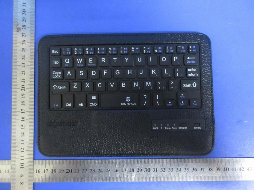 Bluetooth Keyboard - FCC ID 2AB9A-HSBTKB15 - THINKMAX TECHNOLOGIES INC. (2)