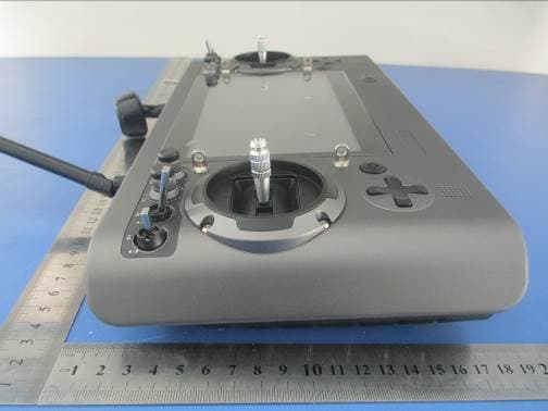 Smart Transmitter - FCC ID 2ABB5-ST24 - YUNEEC International (China) Co., Ltd. (5)