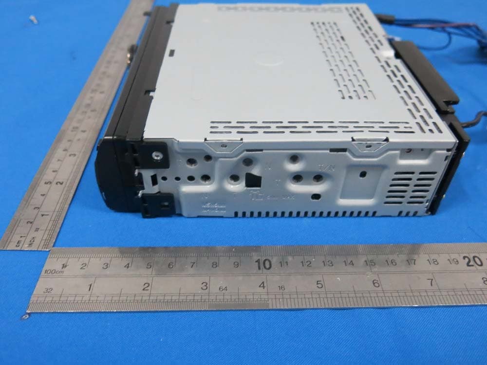 CD/USB/SD/MP3/WMA DIGITAL MEDIA RECEVIER - FCC ID 2ABGY-CZ105BT - Electronica Clarion S.A. de C.V. (5)