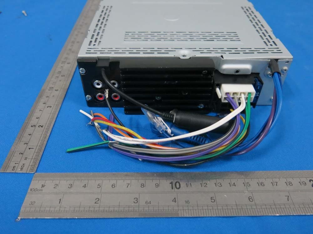 CD/USB/SD/MP3/WMA DIGITAL MEDIA RECEVIER - FCC ID 2ABGY-CZ105BT - Electronica Clarion S.A. de C.V.