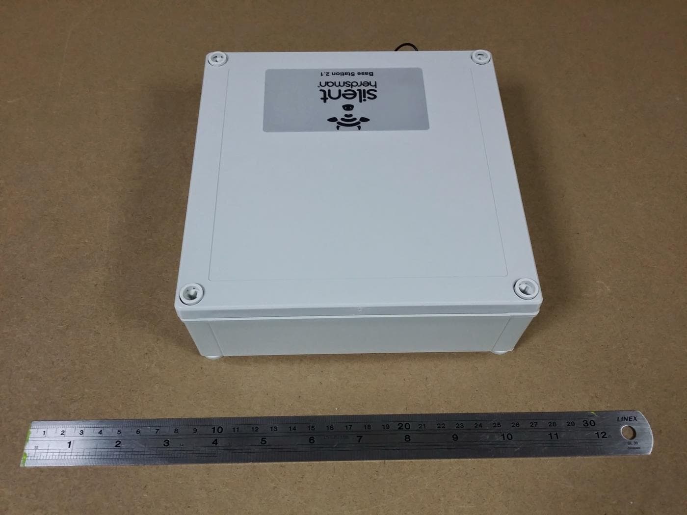Silent Herdsman Base Station - FCC ID 2ABHT2110010 - Silent Herdsman Limited (2)