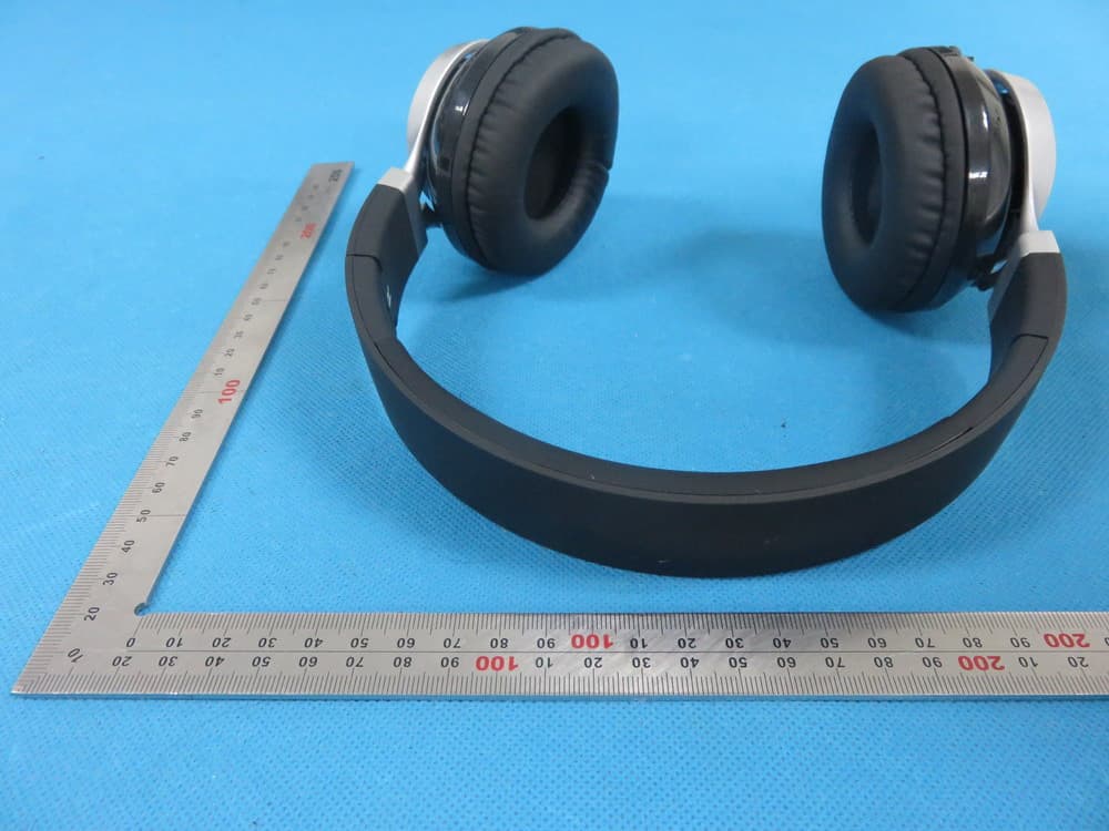 Bluetooth headphone - FCC ID 2ABL8BT-1525 - SHENZHEN YES-HOPE CO., LTD (2)