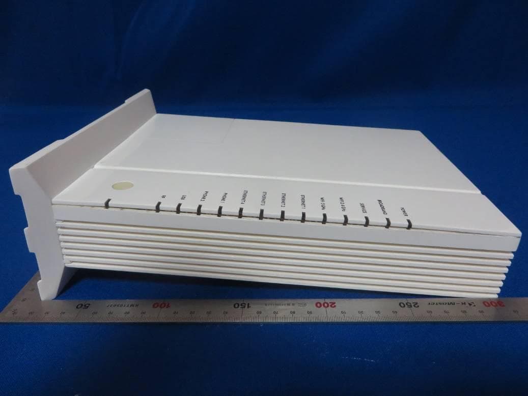WIFI dual band 4 GE LAN GPON HGU - FCC ID 2ABLK-8X4G-2V2 - Calix Inc. (4)