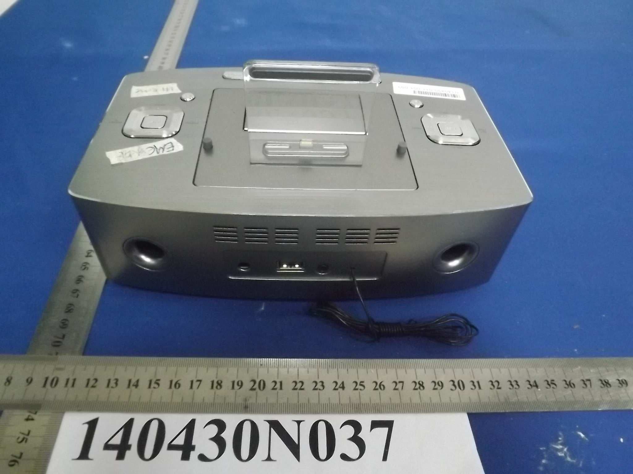 Docking Stationfor iPhone/iPod/iPad - FCC ID 2ABM5-BTD612 - Zhong Shan City LI TAI Electronic Industrial Co., Ltd (4)