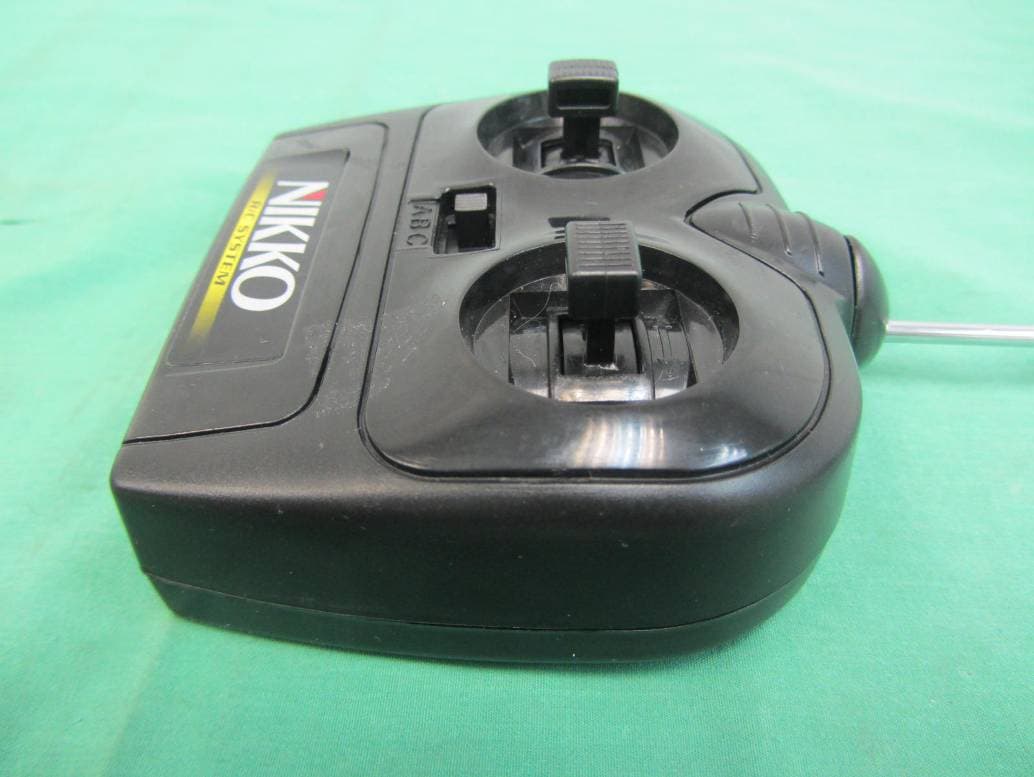 TRANSMITTER - FCC ID 2ABR67745S - Nikko Entertainment Hong Kong Limited (3)