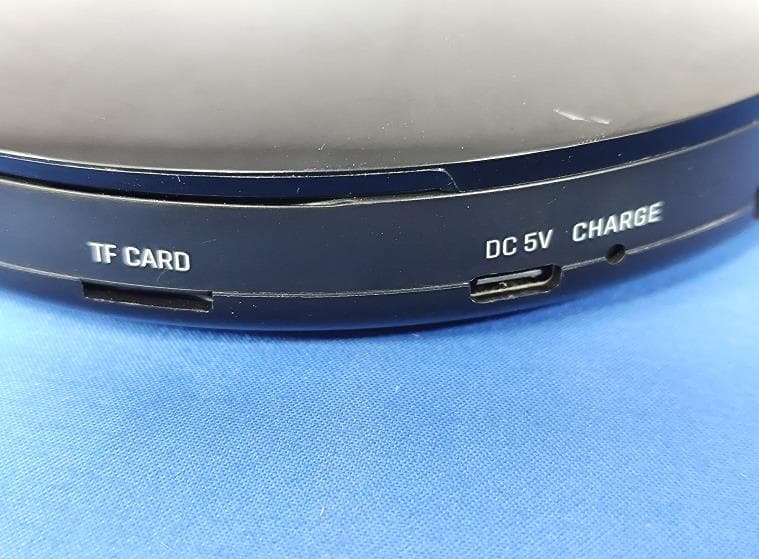 The Wireless CD Player - FCC ID 2ABRF-URG - Hammacher Schlemmer (4)