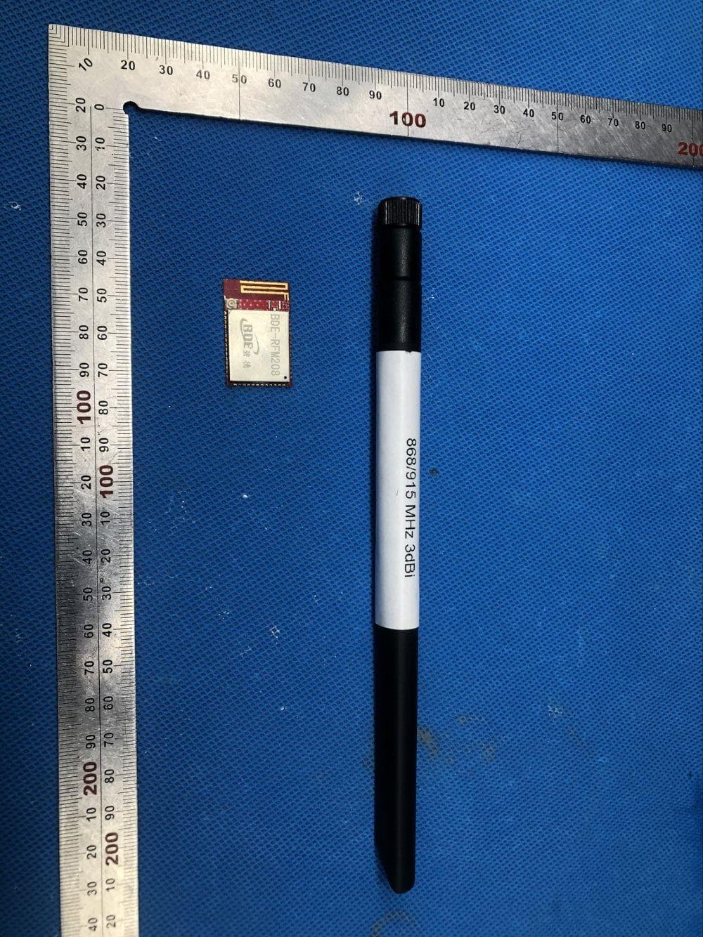 Multi-Band Wireless Module - FCC ID 2ABRU-RFM208 - Guangzhou BDE Technology Inc. (2)