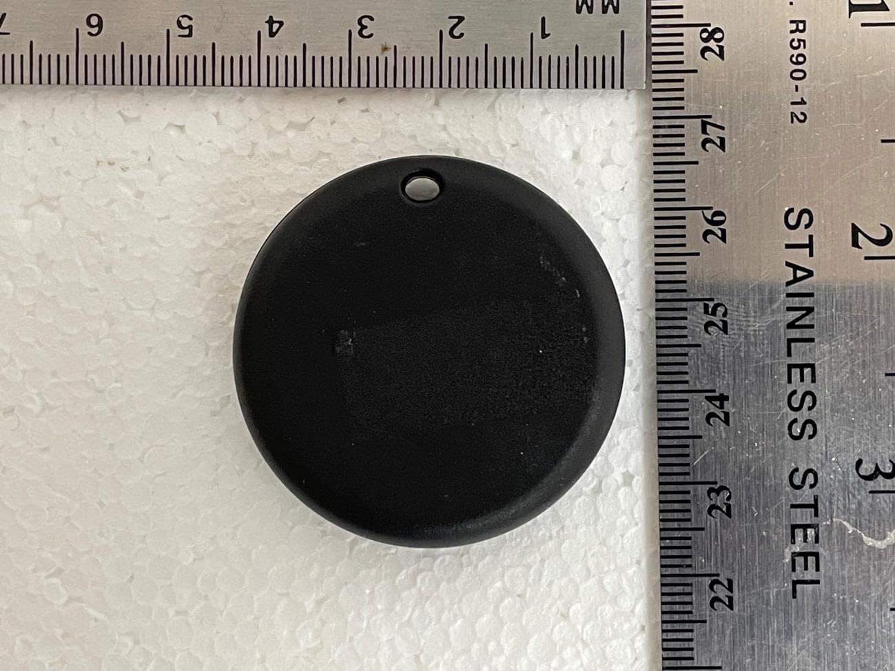 The SecureKey CSM is a low-power wireless transmitter designed to operate in the 2.4 GHz and UHF band for shot range communication. - FCC ID 2ABSL-PK626CSM - Light Wave Technology (2)