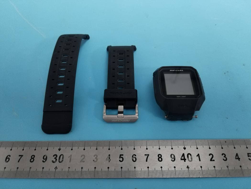 SEARCHGPS 2 (Bluetooth Low Energy Watch with GPS Receiver) - FCC ID 2ABSOA1144V2 - Rip Curl Pty Ltd (4)