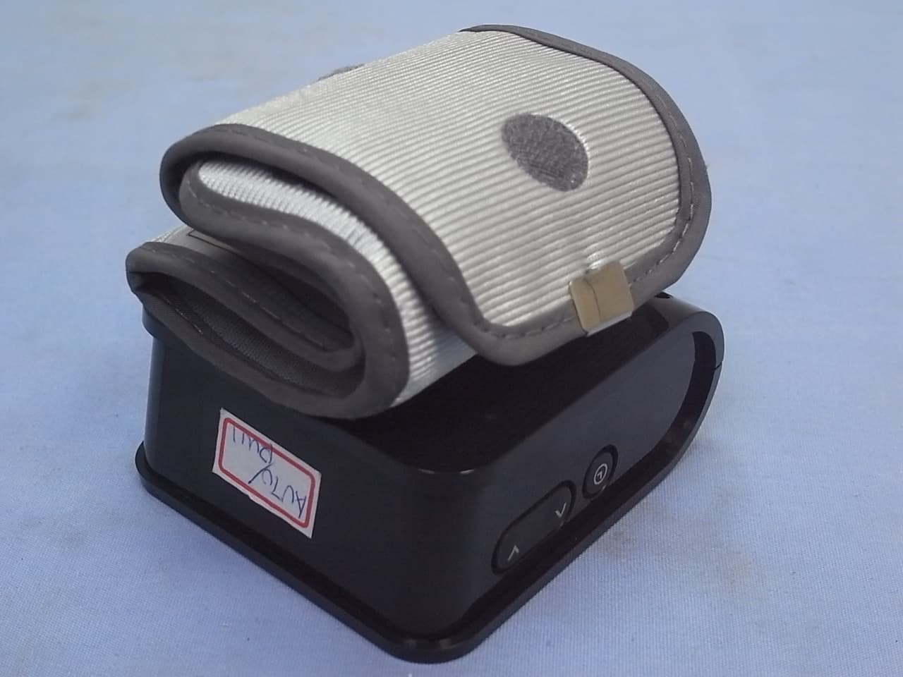 Automatic Wrist Blood Pressure Monitor - FCC ID 2ABTAHNL15HD - Health & Life Co., Ltd.