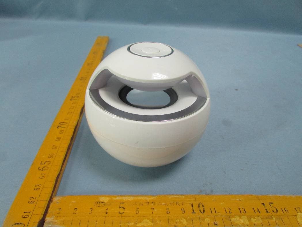 Bluetooth Speaker - FCC ID 2ABVAJY3533BT - JY Enterprise Limited (3)