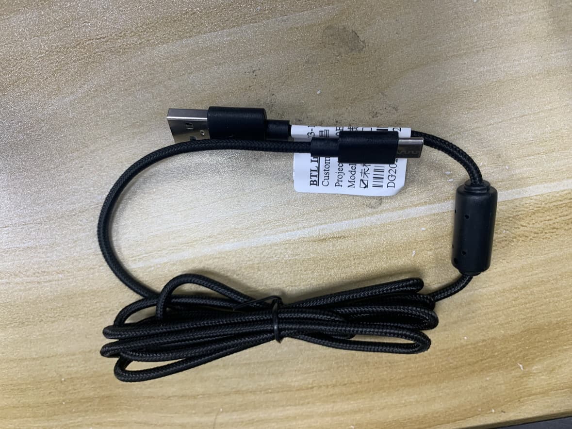 Gaming mouse - FCC ID 2ABVN-M18 - Verico International Co., Ltd