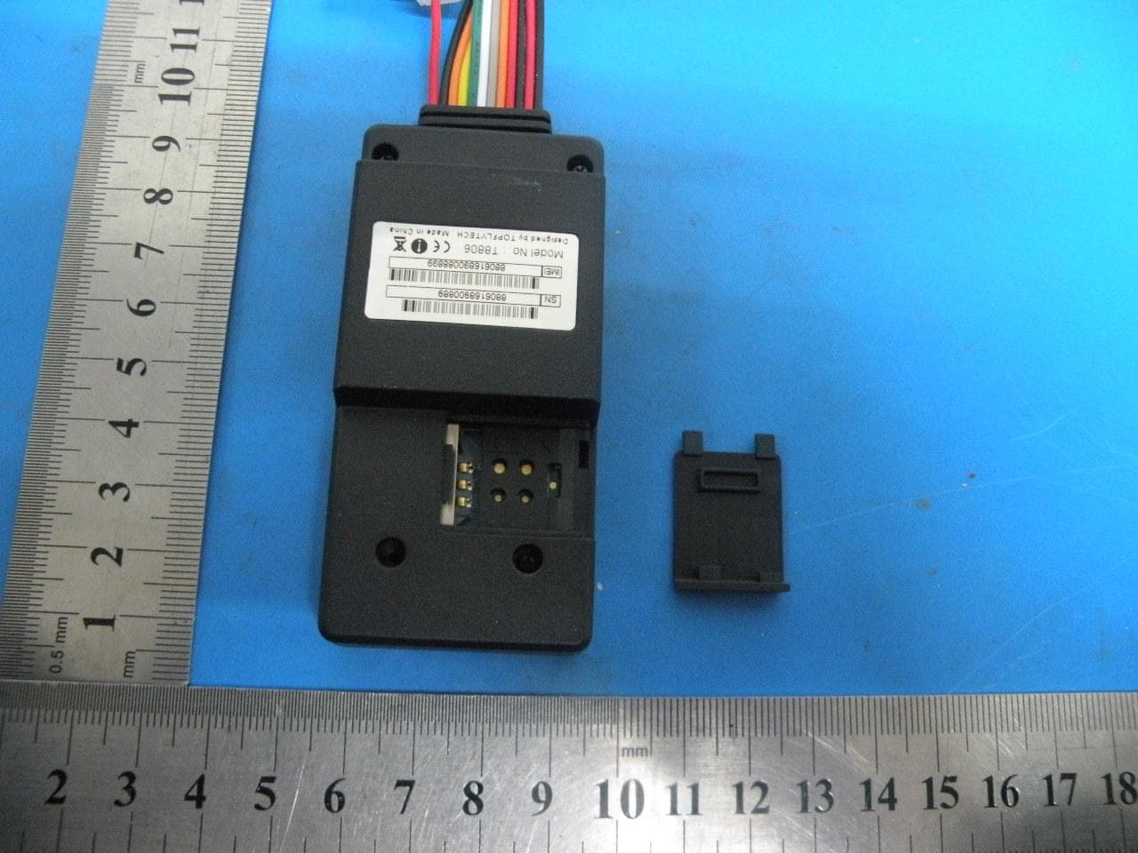 GPS Tracker - FCC ID 2ABWIT8806 - Shenzhen TOPFLYTECH Communication Technology Co.,LTD (2)