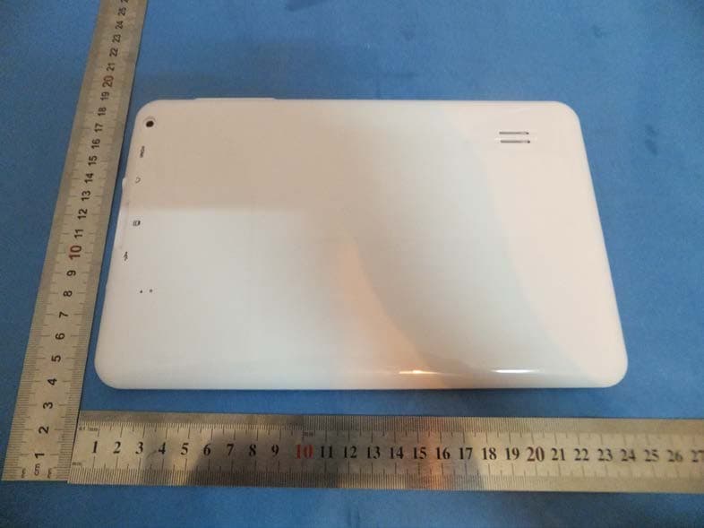 9 INCH TOUCH SCREEN DISPLAY WITH KEYBOARD AND CASE - FCC ID 2ABWOCMP770 - Everex Electronics Ltd (3)