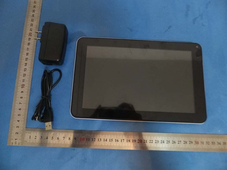 9 INCH TOUCH SCREEN DISPLAY WITH KEYBOARD AND CASE - FCC ID 2ABWOCMP770 - Everex Electronics Ltd (2)