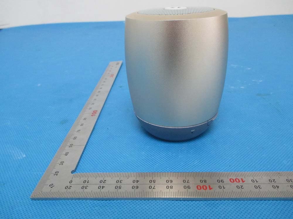 Bluetooth speaker - FCC ID 2ABXDQBS620-BOU - ICON Q CORPORATION (5)
