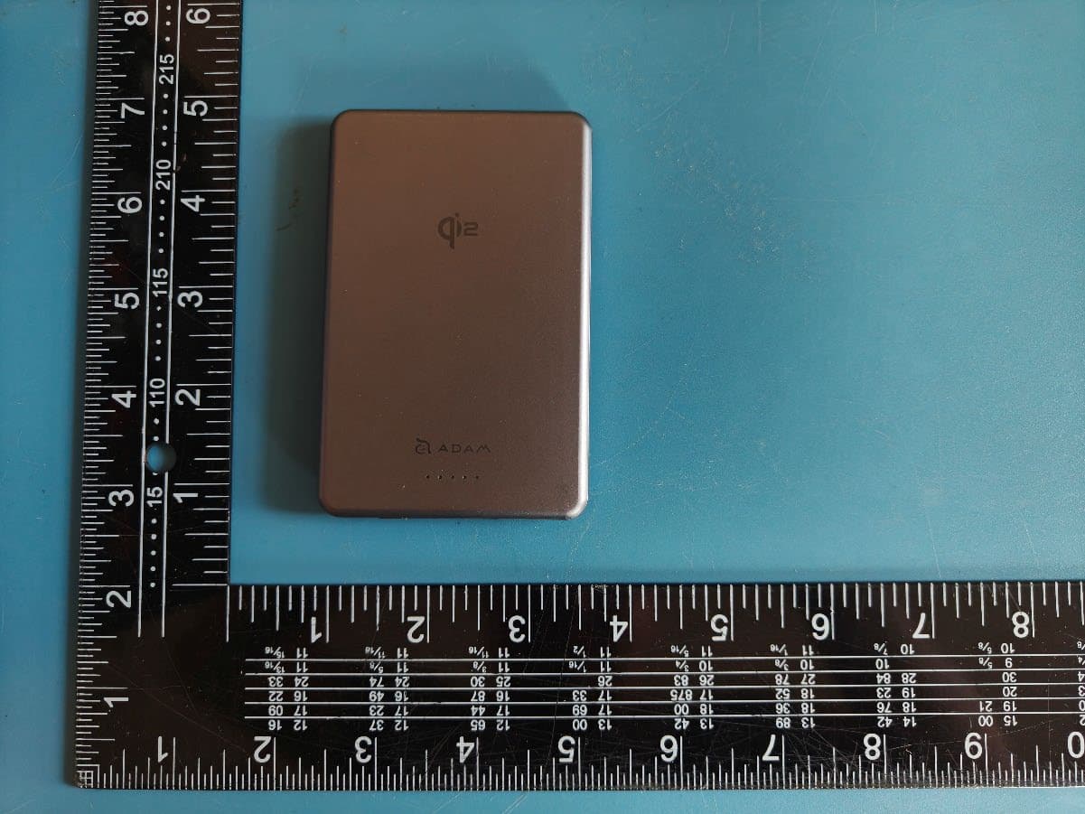Qi2 Ultra Slim Power Bank - FCC ID 2ABY9VIONTA-Q5 - Adam Elements International Co., LTD. (3)