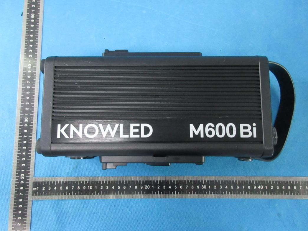 Knowled M600Bi Bi-color LED Light - FCC ID 2ABYN053 - GODOX PHOTO EQUIPMENT CO.,LTD