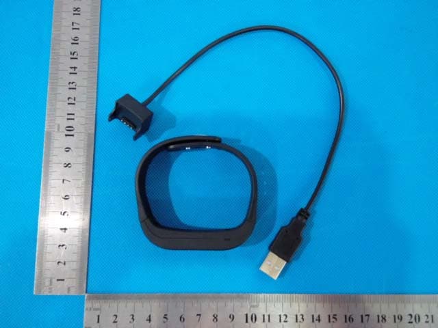 Wireless activity tracker - FCC ID 2AC2H-13V2S - Guangzhou Advansolution Corp. (2)