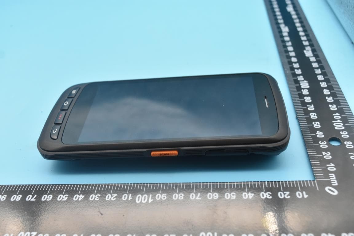 Mobile Data Terminal with GSM, WCDMA, CDMA2000, LTE, NFC, Bluetooth, 2.4GHz WIFI and 5GHz WiFi, RFID - FCC ID 2AC6AC71P - Shenzhen Chainway Information Technology Co., Ltd (4)