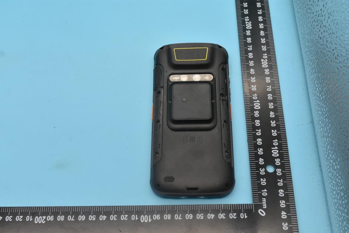 Mobile Data Terminal with GSM, WCDMA, CDMA2000, LTE, NFC, Bluetooth, 2.4GHz WIFI and 5GHz WiFi, RFID - FCC ID 2AC6AC71P - Shenzhen Chainway Information Technology Co., Ltd (2)