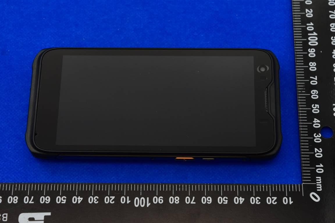 Mobile Data Terminal with BT, WIFI, GSM, WCDMA, LTE and NFC - FCC ID 2AC6AMC95 - Shenzhen Chainway Information Technology Co., Ltd (3)