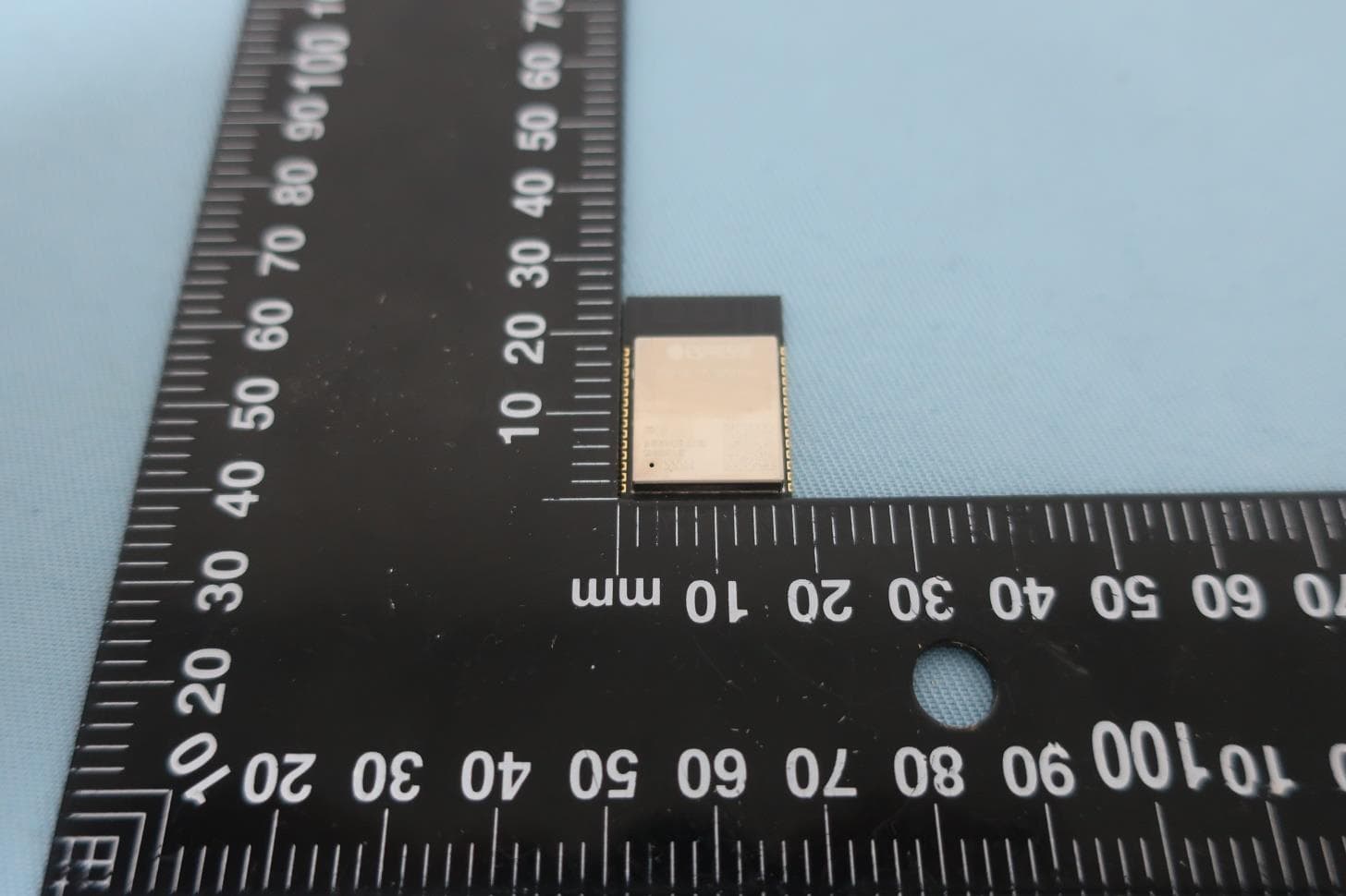 2.4GHz Wi-Fi & BT IoT Module - FCC ID 2AC7Z-ESPC6WROOM1 - ESPRESSIF SYSTEMS (SHANGHAI) CO., LTD (3)