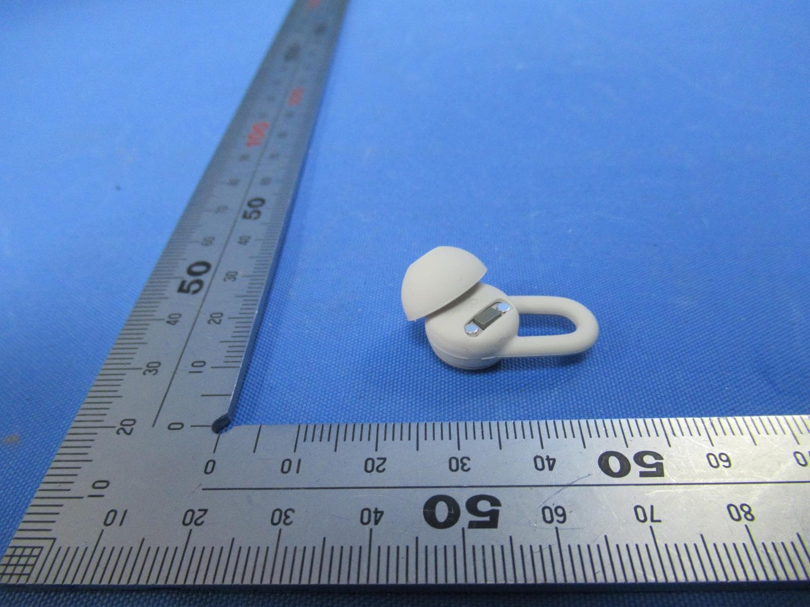 Amazfit ZenBuds - FCC ID 2AC8UA1943 - Anhui Huami Information Technology Co.,Ltd. (4)