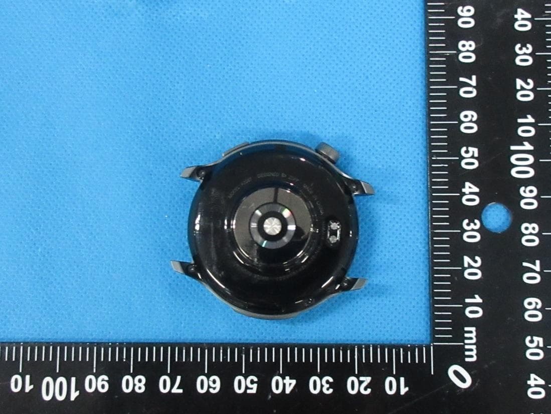 Smart watch with Bluetooth and Wi-Fi - FCC ID 2AC8UA2287 - Anhui Huami Information Technology Co.,Ltd. (2)