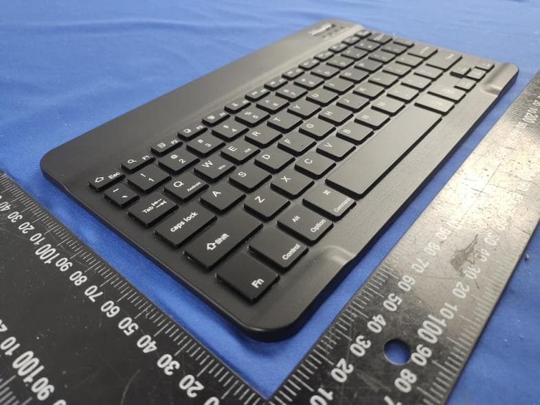 LED WIRELESS KEYBOARD 10 INCH - FCC ID 2AC9N-1684361 - Cotton On USA Inc (2)