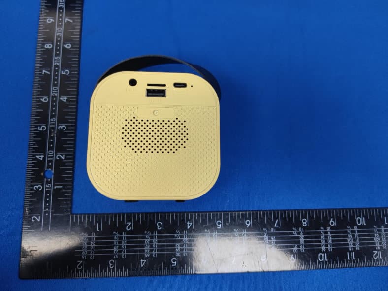 LED KARAOKE SPEAKER - FCC ID 2AC9N-1686202 - Cotton On USA Inc (3)