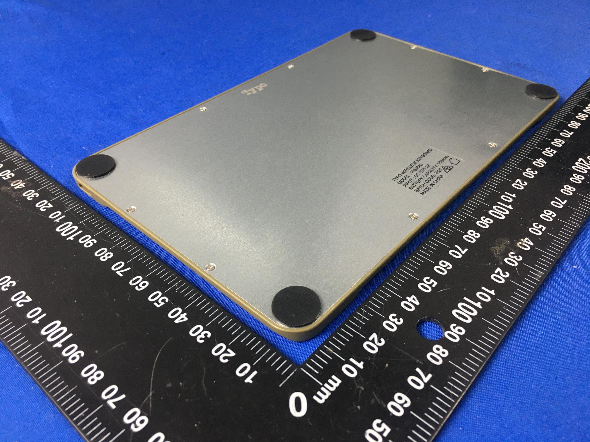 WIRELESS KEYBOARD - FCC ID 2AC9N1683840 - Cotton On USA Inc (4)