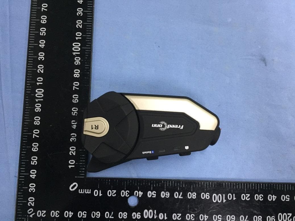 Bluetooth wifi recorder - FCC ID 2ACB3-R1 - ShenZhen FreedConn(FDC) Electronics Co., Ltd (3)