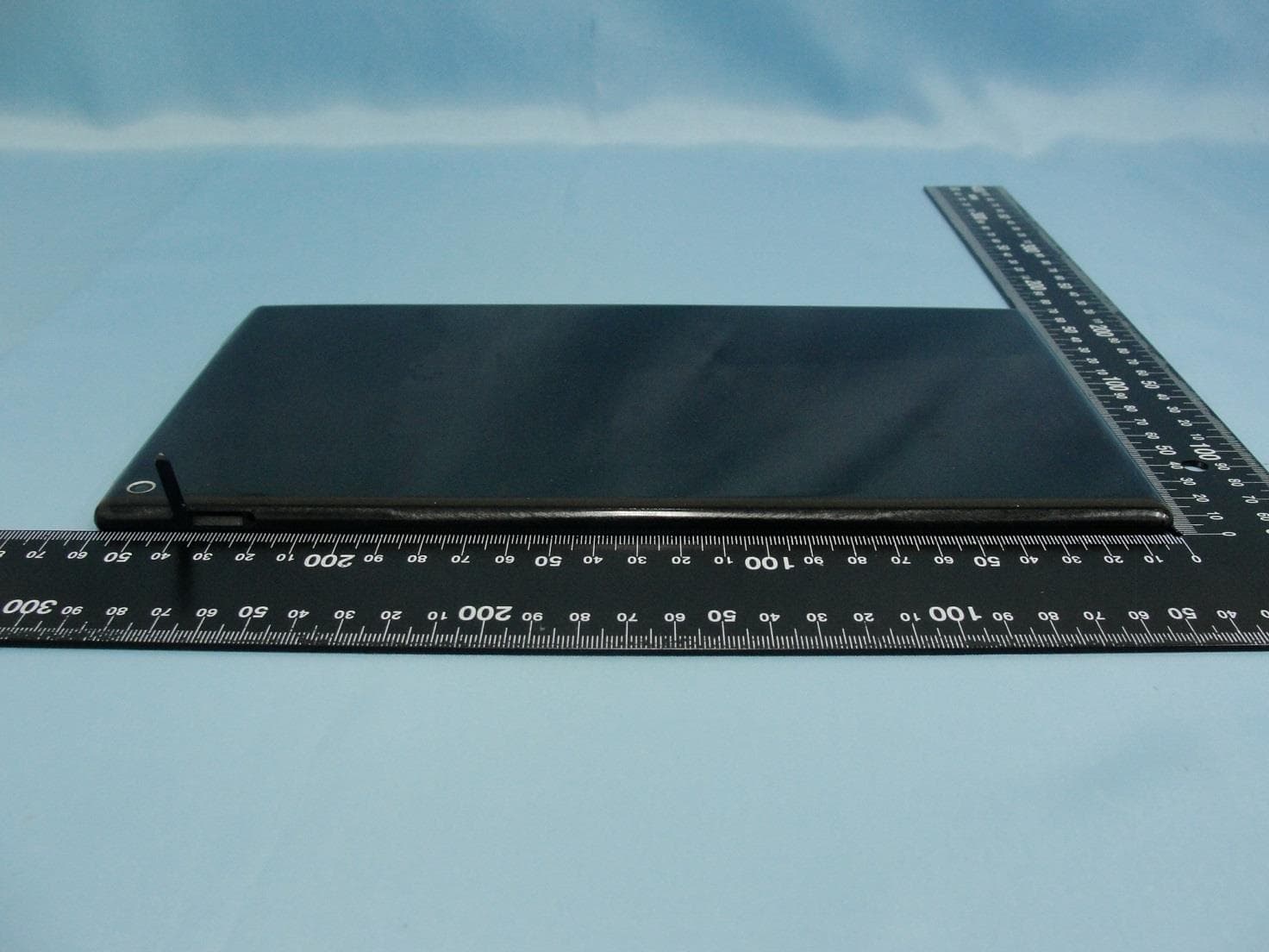 Tablet - FCC ID 2ACBF-6708 - Amazon.com Services LLC (5)