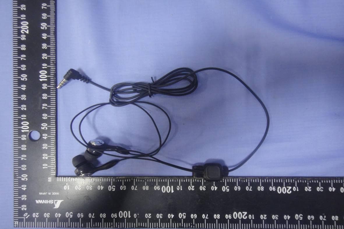 TITAN 10 - FCC ID 2ACC5-GT10 - AMobile Intelligent Corp. (5)