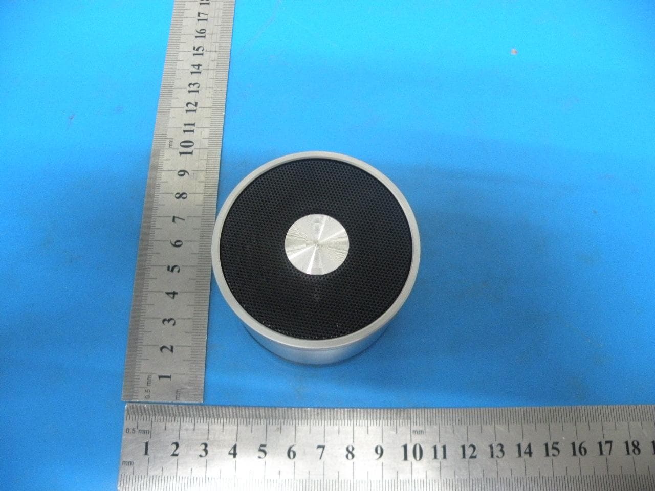 Bluetooth Speaker - FCC ID 2ACCIS10 - Shenzhen EPT Electronic Technology Co., Ltd. (4)