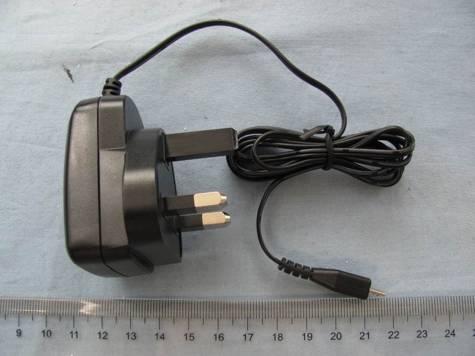 UMTS Triband/GSM Quadband mobile phone - FCC ID 2ACCJA003 - TCL Communication Ltd. (4)