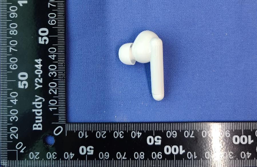 True Wireless Headphones - FCC ID 2ACCJB144 - TCL Communication Ltd. (2)