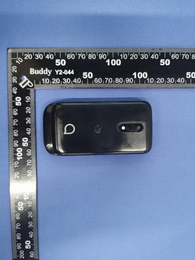 GSM Quad Band Mobile Phone - FCC ID 2ACCJB169 - TCL Communication Ltd. (4)