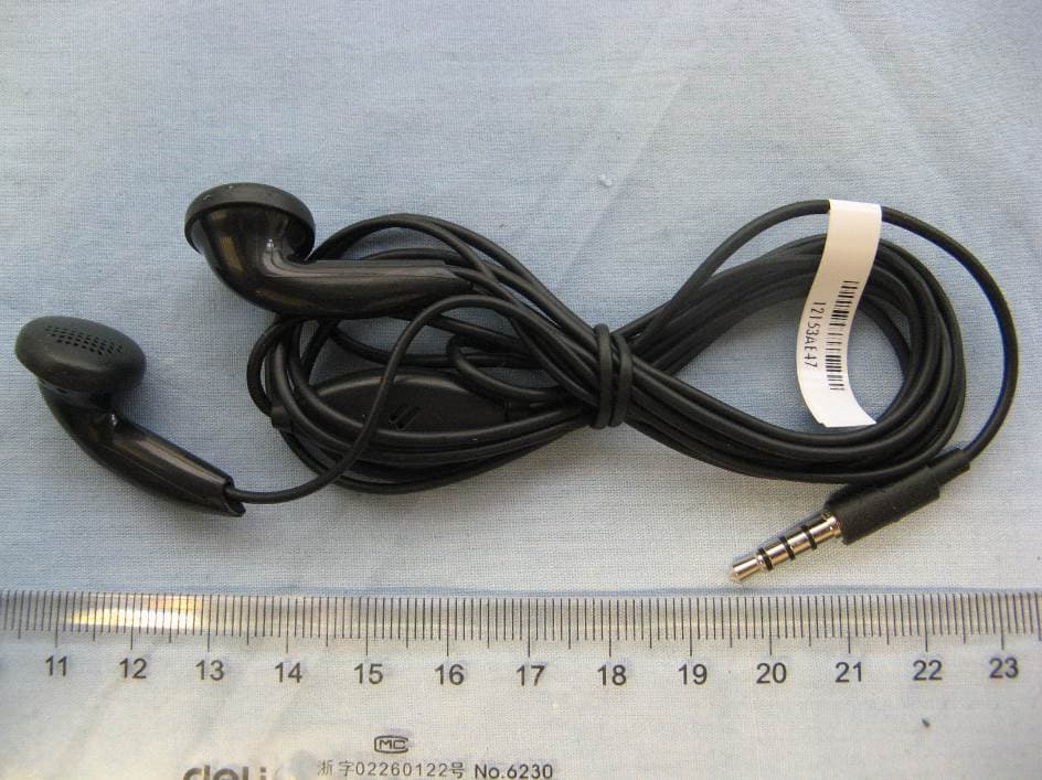 HSUPA/HSDPA/UMTS Dual band/GSM Quad band mobile phone - FCC ID 2ACCJH014 - TCL Communication Ltd.
