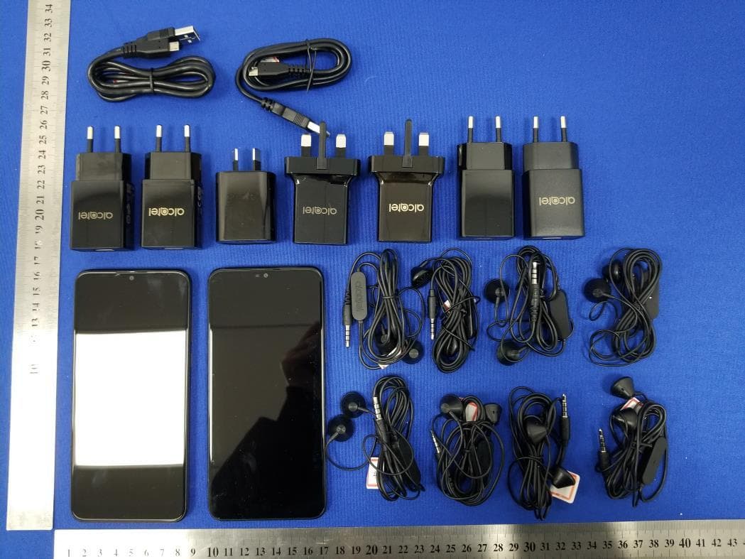 LTE/UMTS/GSM Mobile Phone - FCC ID 2ACCJH121 - TCL Communication Ltd. (2)