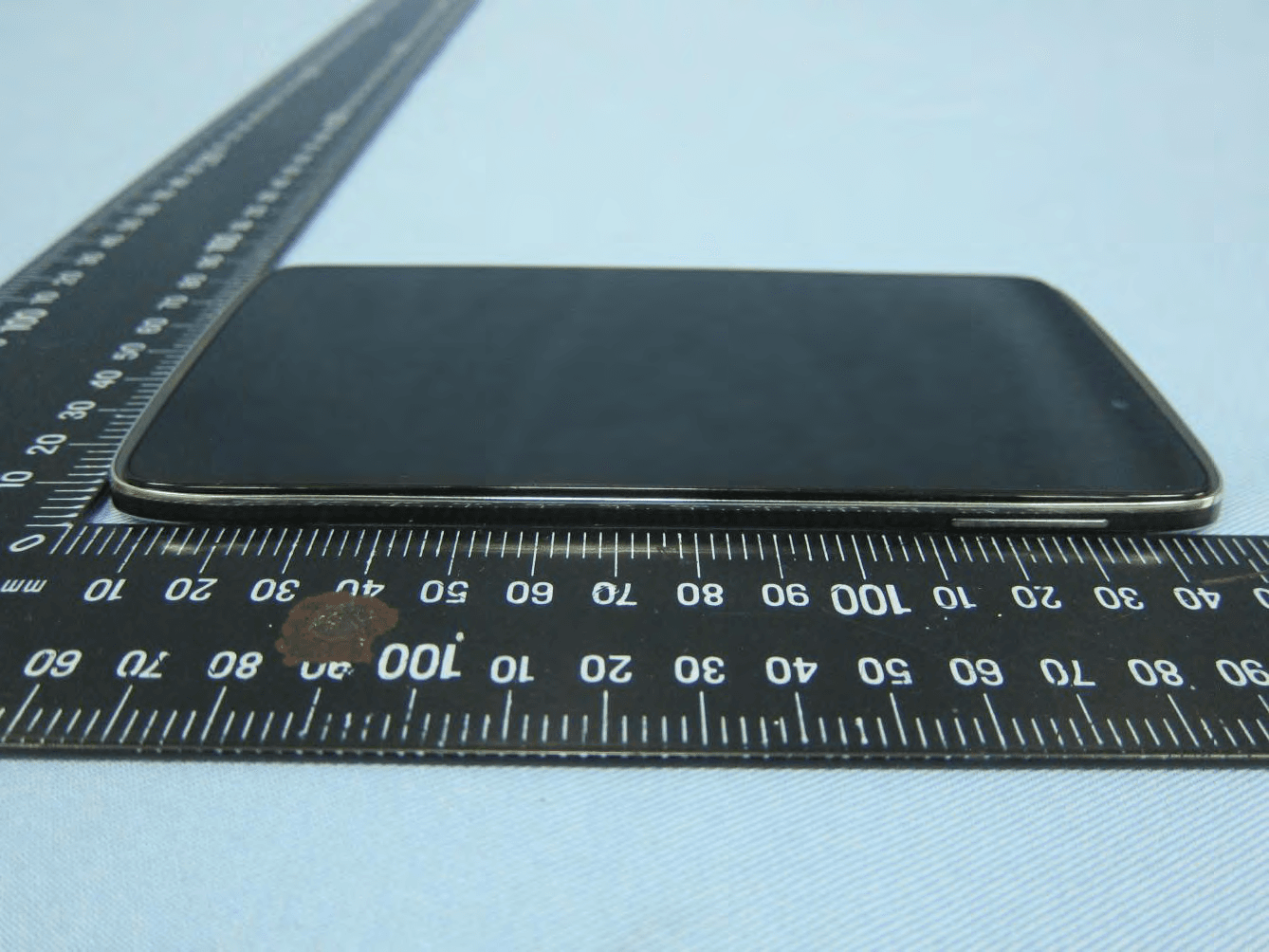 GSM Quad-band / UMTS Quad-band / LTE 4 band mobile phone - FCC ID 2ACCJN005 - TCL Communication Ltd. (5)