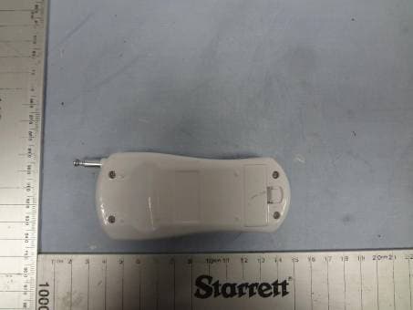 XAE Remote controller - FCC ID 2ACCSRC2200 - Beijing Polycon Medical Engineering Company (3)