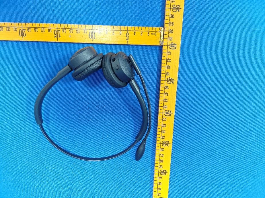 Wireless Headphone - FCC ID 2ACFQ-XTREAMP400 - ADESSO INC.
