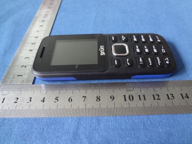 GSM MOBILE PHONE - FCC ID 2ACG7VULKAN - HIPERTRONICS S.A (3)