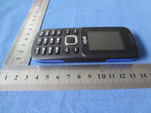 GSM MOBILE PHONE - FCC ID 2ACG7VULKAN - HIPERTRONICS S.A (2)