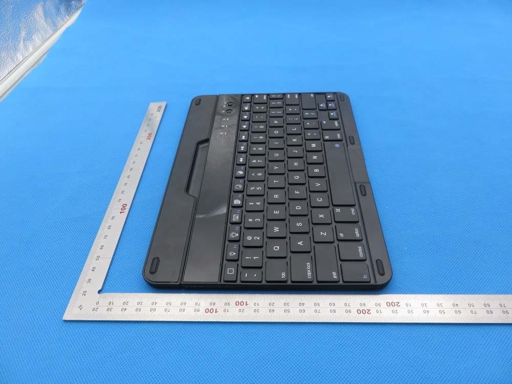 Bluetooth Keyboard - FCC ID 2ACGLK561C - SHENZHEN BAOAN XIXIANG XINAN YuanDa Electronic Factory (3)