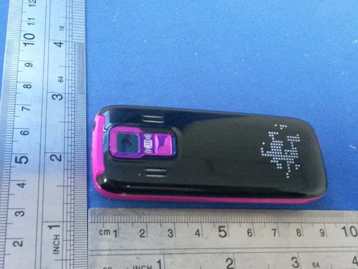 GSM Mobile Phone - FCC ID 2ACIBMINI5130 - MADETRONICS SAS (4)