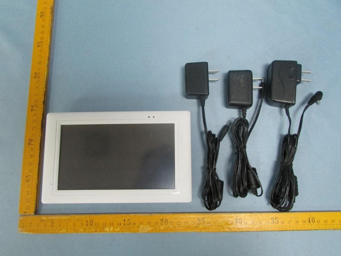 7 Inch LCD Real-Time Digital Wireless Monitor - FCC ID 2ACMYAWS21R - Atoms Labs LLC (5)
